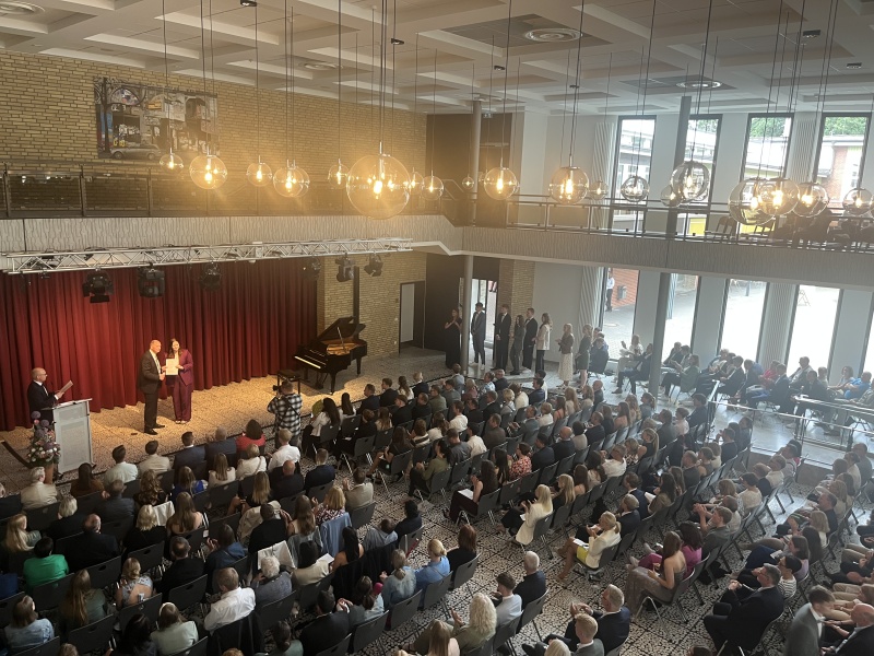 Festakt in der Aula: Übergabe der Abiturzeugnisse