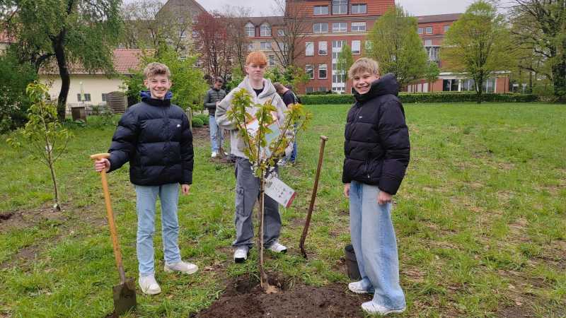 PHOTO-2024-04-16-15-32-13