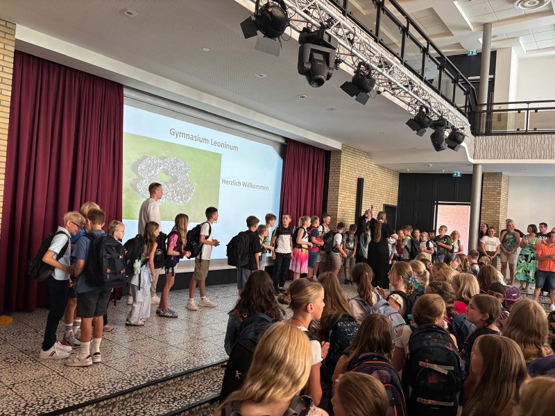 Aufteilung der Klassen in der Aula