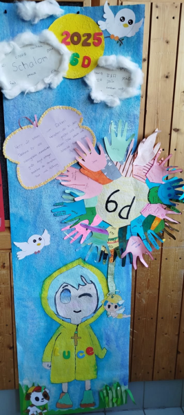 Bunte und kreative Gestaltung der "Hoffnungstüren"
