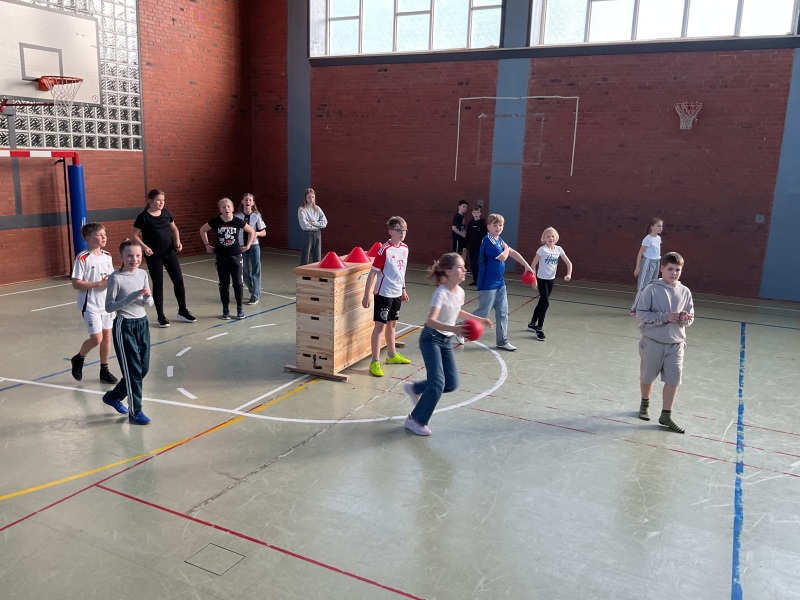 Sporteinheit in der Neuen Halle I