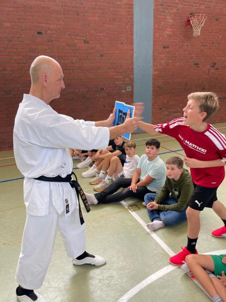 f33644e8-563b-473f-94ef-6315228831e6