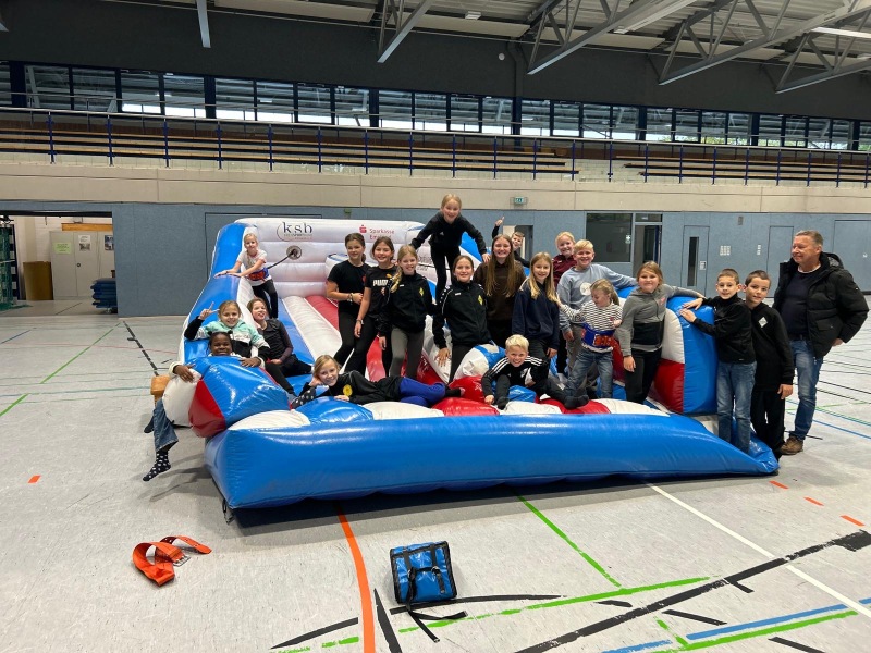 582f6079-bc77-4f2d-b8fb-74c81e5351d3