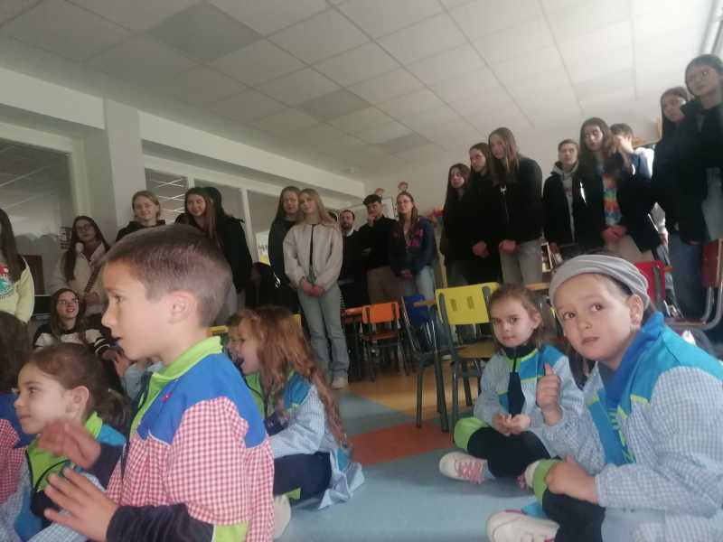 Ankunft in Venta de Baños - Schulführung und Besuch der Kindergartengruppe