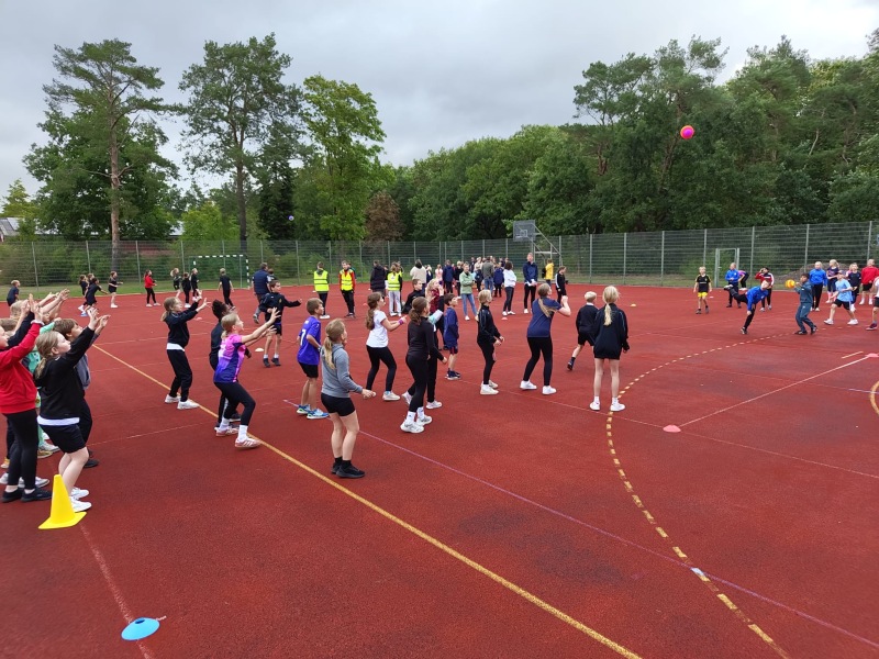 "Indonesisch-Völkerball" in den Jahrgängen 5-7