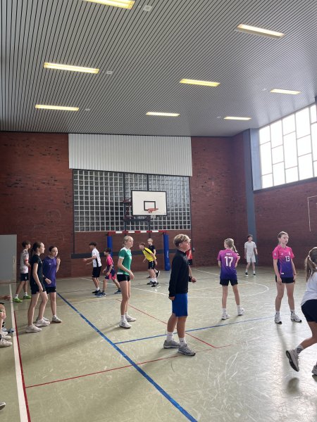 "Zweierball Extreme" im Jahrgang 8